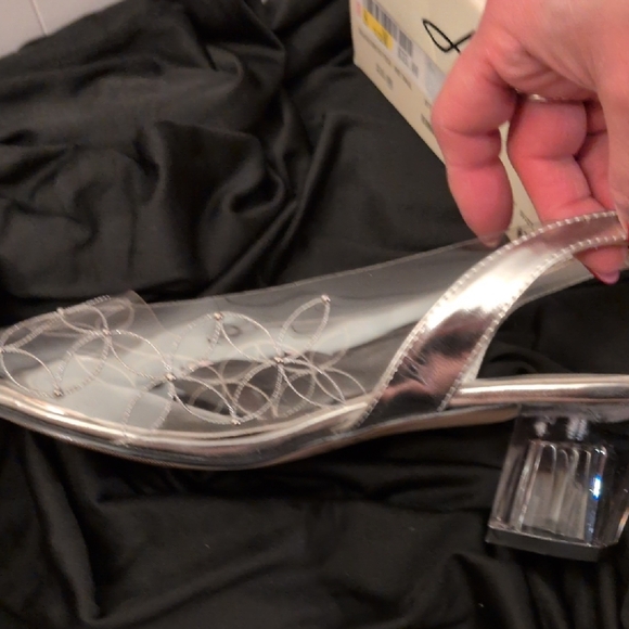 Annie Metallic Silver Slingback Heels - Picture 14 of 15